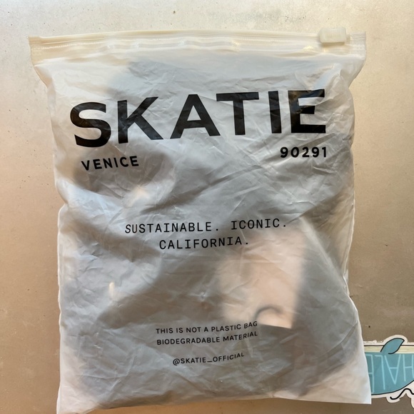 SKATIE SWIM ASHER TOP - Picture 3 of 5